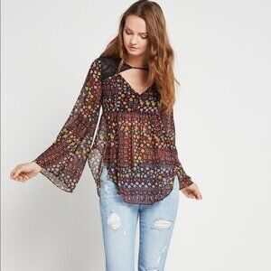 NWT BCBG floral chiffon top with lace detail